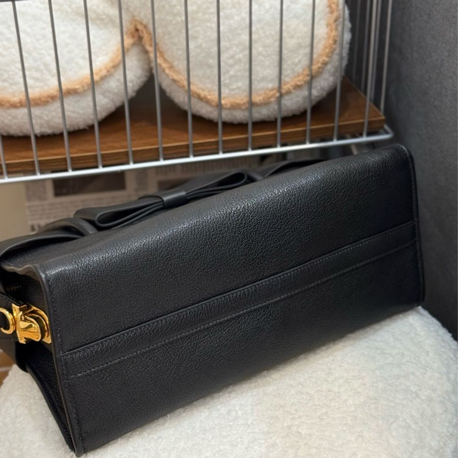 (保留中)miumiu蝴蝶结公文包/斜背包-5