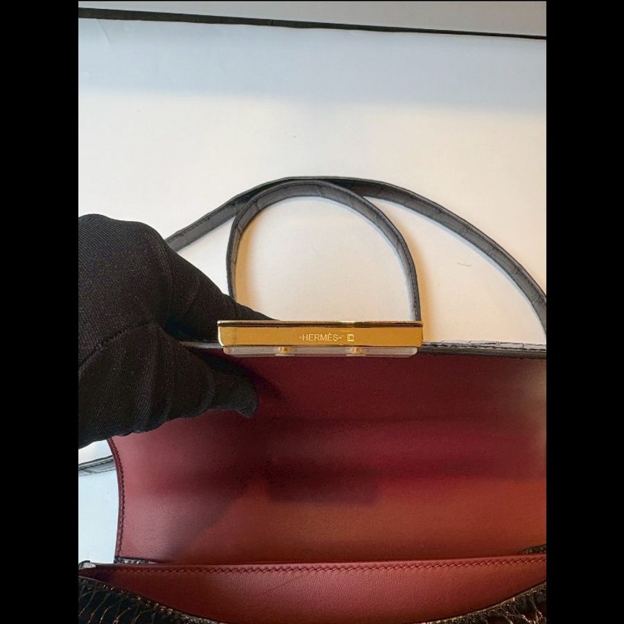 Hermes 金釦黑亮鱷魚皮康康包 constance 23-27