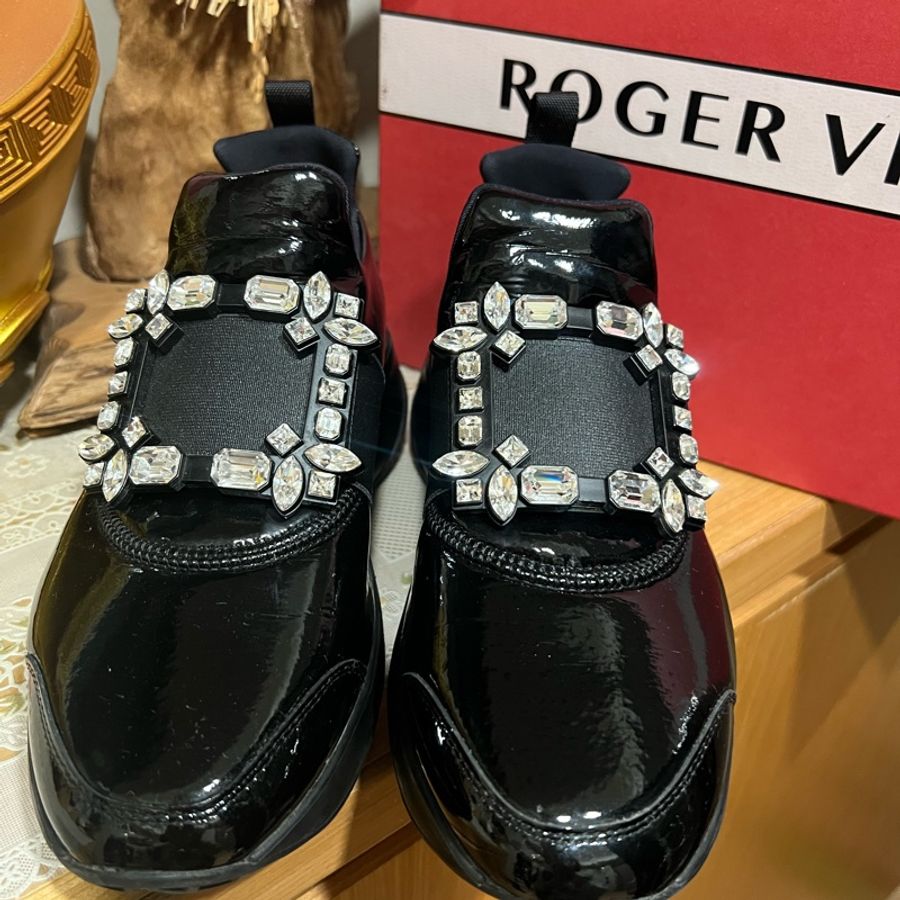 ROGER VIVIER-9
