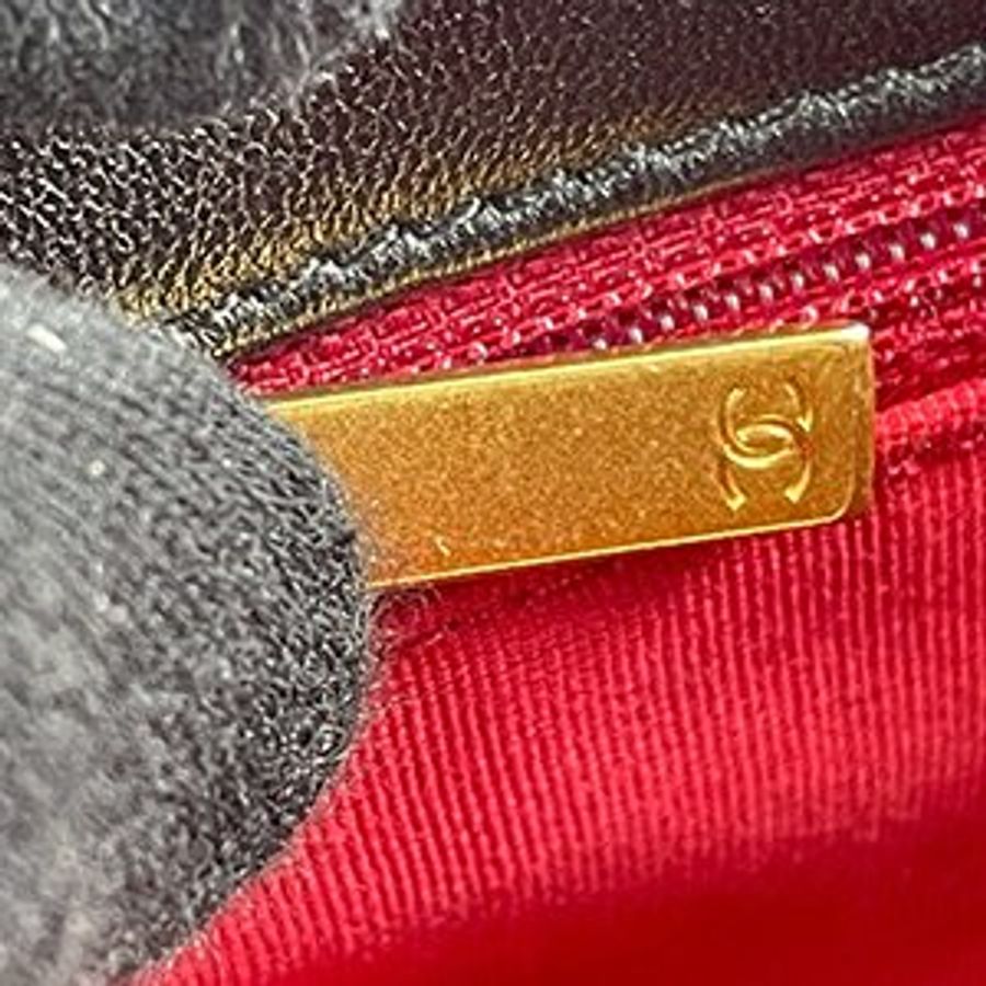*奢華大道國際精品*【CH0713】CHANEL 黑色羊皮金釦19系列口蓋兩用包 AS1160-6