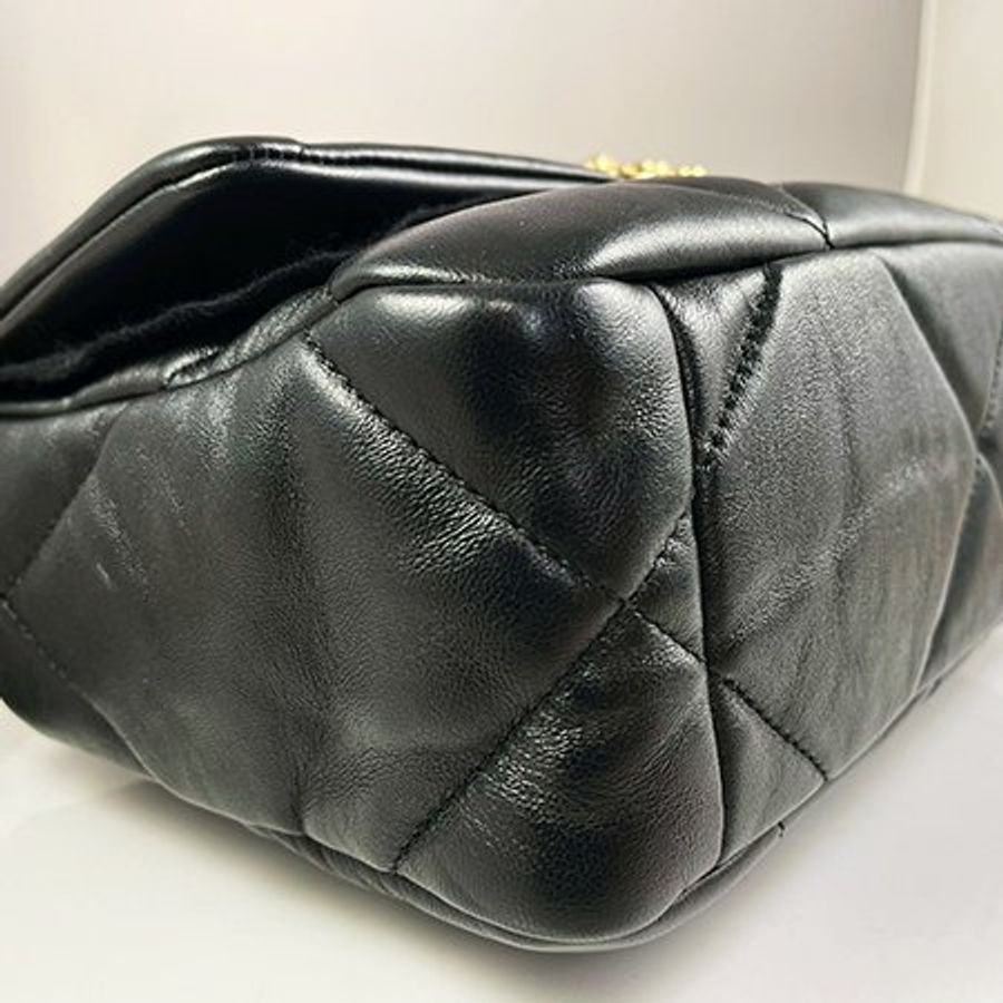 *奢華大道國際精品*【CH0713】CHANEL 黑色羊皮金釦19系列口蓋兩用包 AS1160-9
