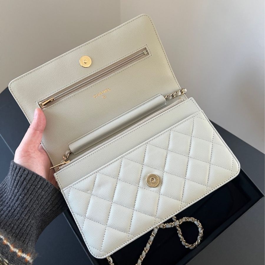 ❀ Chanel 24S 淺灰色WOC雕花扣-8