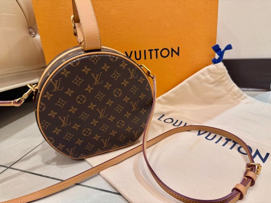 (9.9成新)LOUIS VUITTON Petite BofteChapeau 硬殼帽子盒圓餅包 M43514肩背手提包-11
