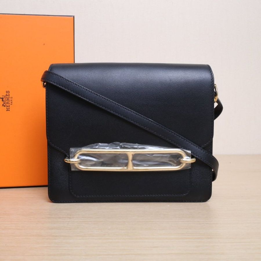 HERMES Roulis豬鼻子2389黑色EVERGRAIN皮Y刻金扣肩背包-0