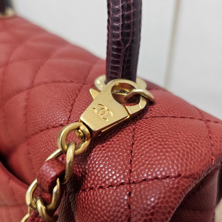 [ 出清❣️] Chanel 紅荔枝皮蜥蜴皮提把霧金釦CocoHandle 29手提肩斜背包-25