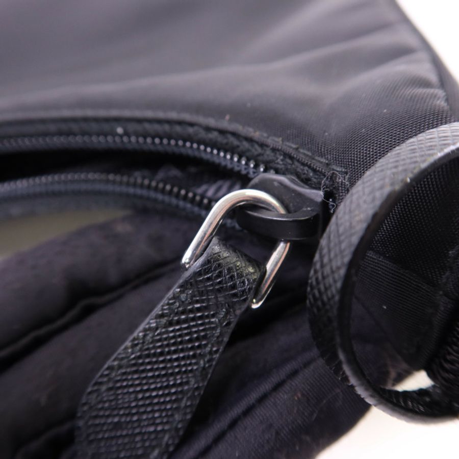 PRADA 尼龍Shoulder Bag銀扣肩背袋-10