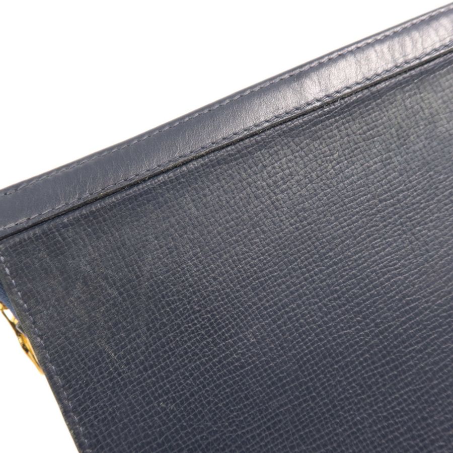 LOUIS VUITTON Monogram Denim LV X Nigo Pochette Voyage金扣手拿包-11