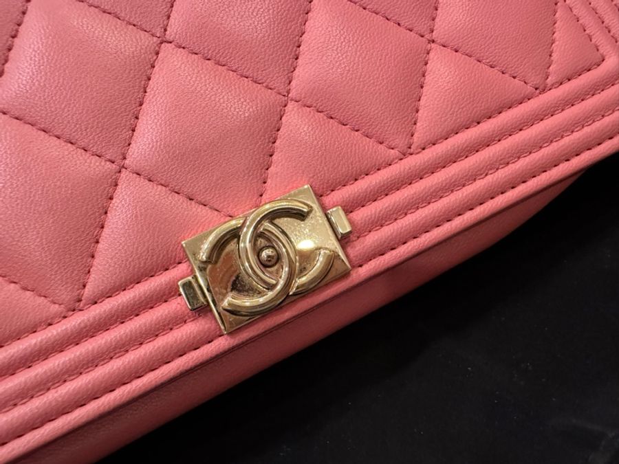 Chanel Woc 粉色(7成新)-1