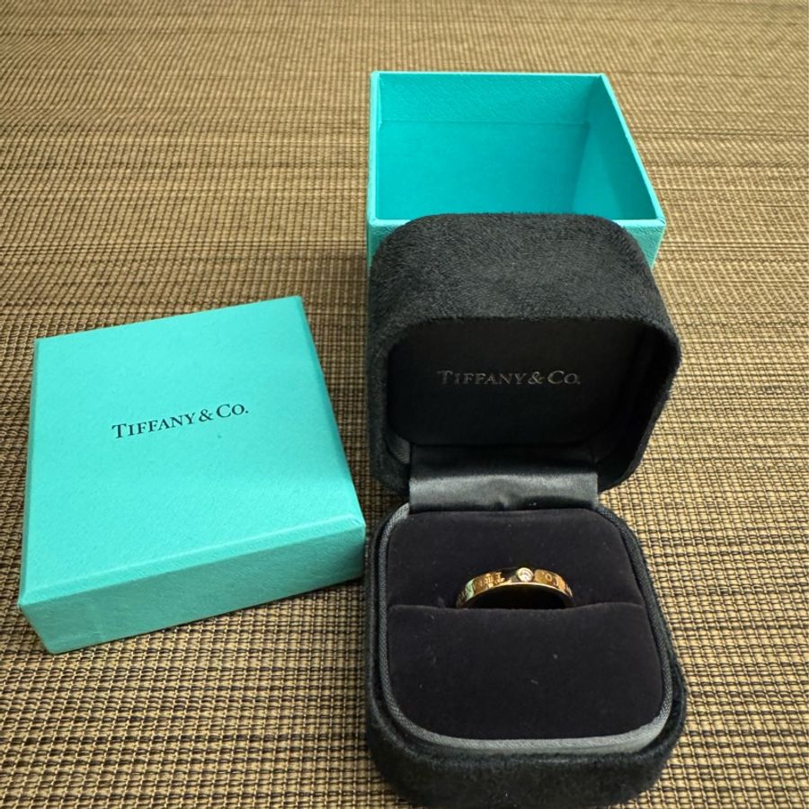 Tiffany 三鑽刻字戒指 50-4