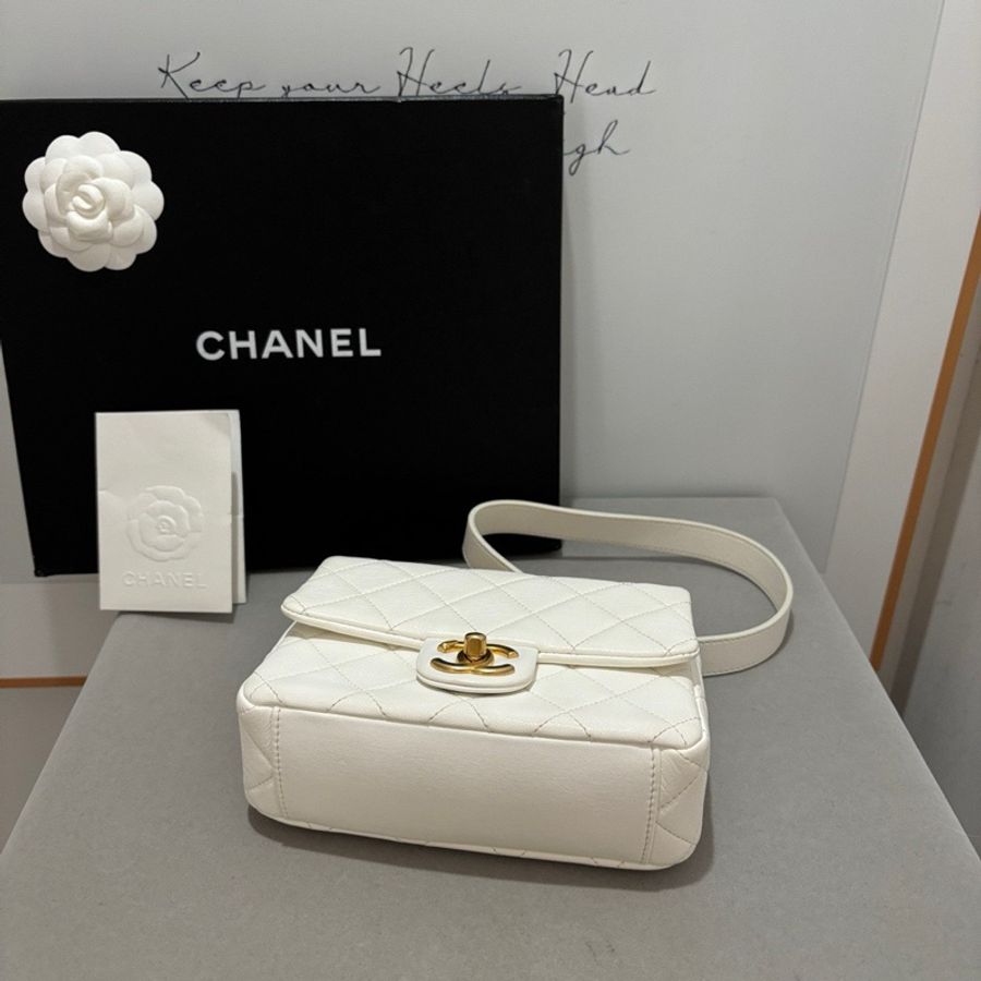 ✨Chanel 白色金扣 小羊皮 方胖子 99新 晶片款🤍-5