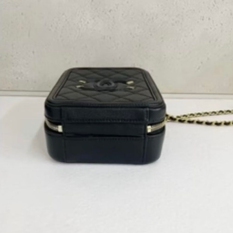 ｜保證真品｜Chanel 直版 相機包 豎版 超級特別 撞包機率超低！荔枝牛皮！-5