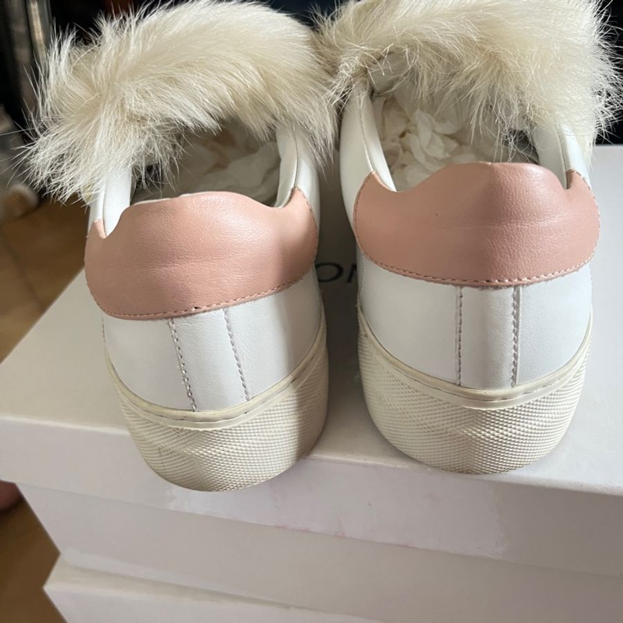 二手私物Moncler 毛毛小白鞋38號-6