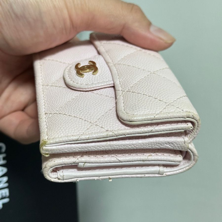 香奈兒Chanel CF櫻花粉金扣荔枝皮防刮三折短夾-17