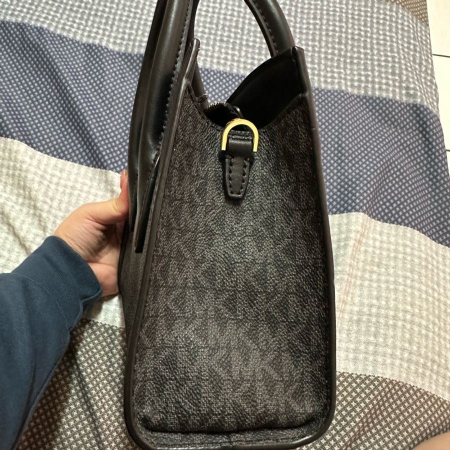 Michael Kors Gabby Small Top Zip Curve Satchel Crossbody Bag-18