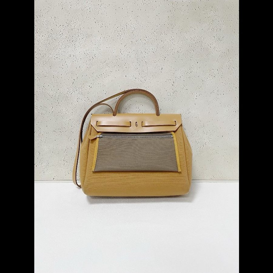 Hermes herbag31
沙丘黄拼大象灰-3