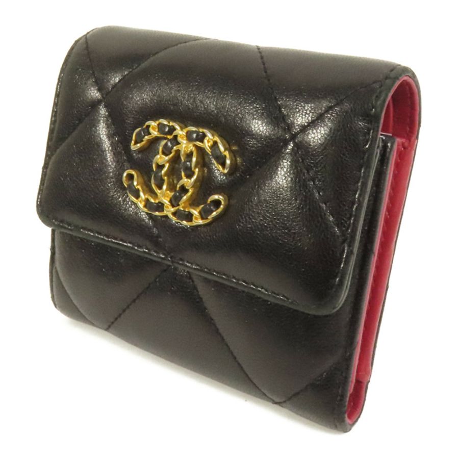 CHANEL 羊皮皮革C19 Wallet金扣錢包-2