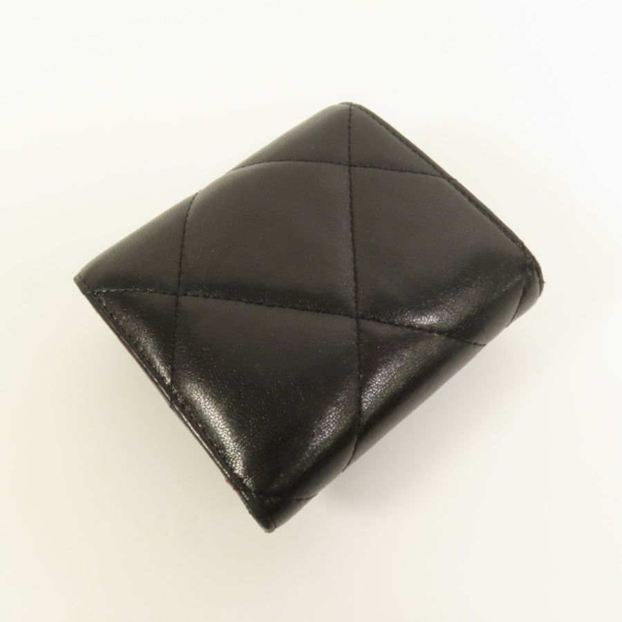 CHANEL 羊皮皮革C19 Wallet金扣錢包-4