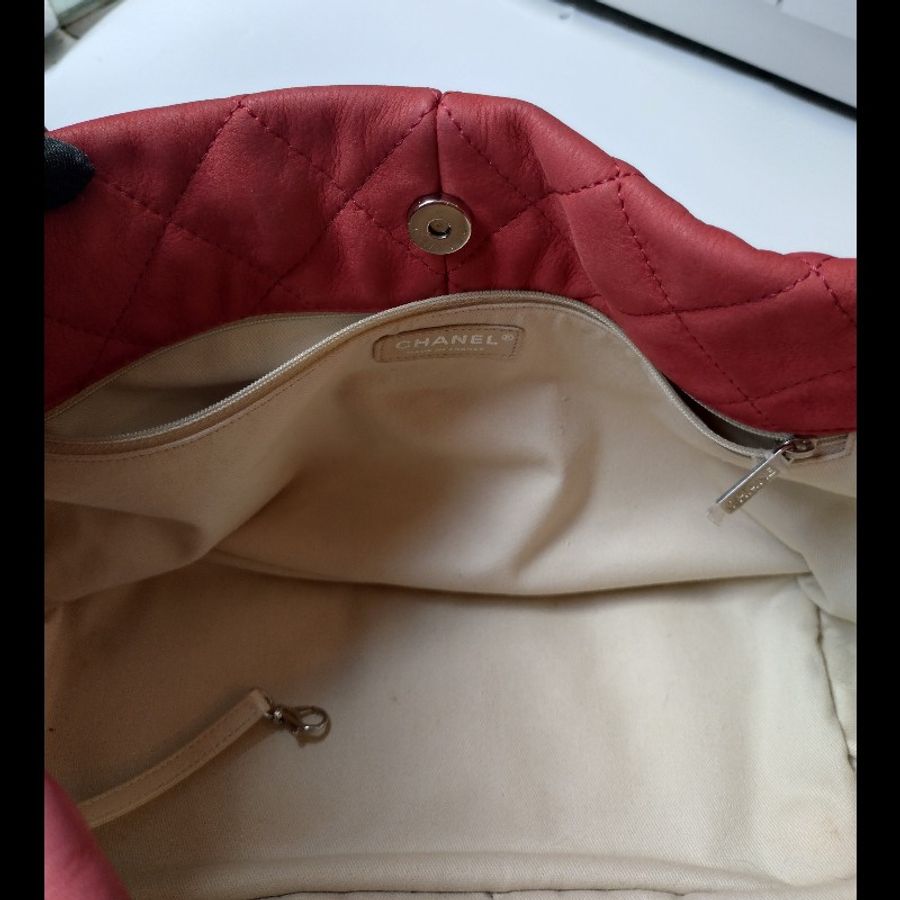 Chanel 銀鍊橘皮革三層托特包-25