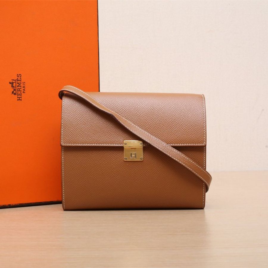 HERMES Clic16斜挎包37金棕色Epsom皮Y刻金扣肩背包-0