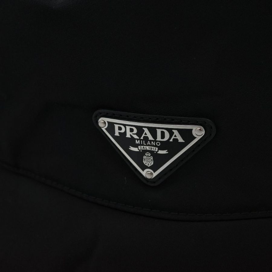 專櫃 3 萬 8【CP 精選🌟小編推薦】Prada 普拉達 Re-Nylon 黑色尼龍 人造皮草 漁夫帽 可以正反兩用-6
