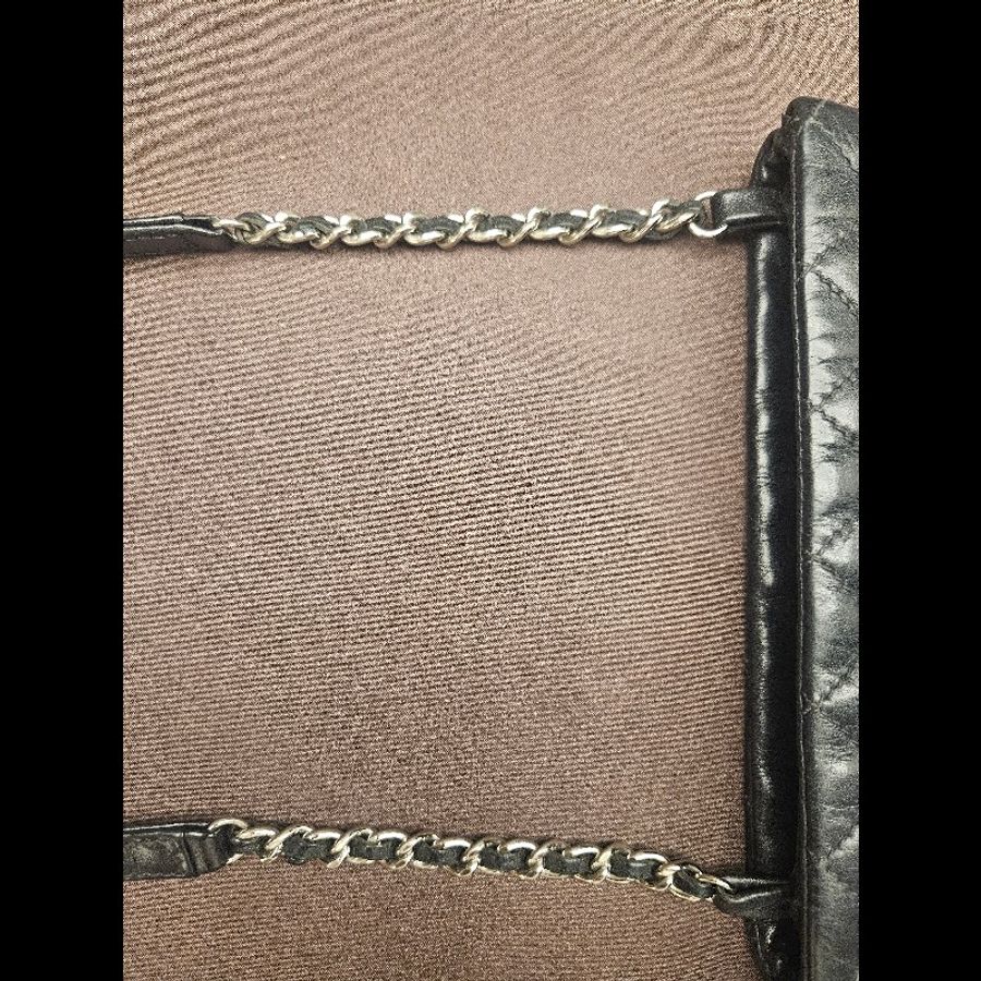 Chanel黑銀全牛皮菱格方包•95新以上做 舊牛皮 耐磨耐用 精緻雙C琺瑯扣-11
