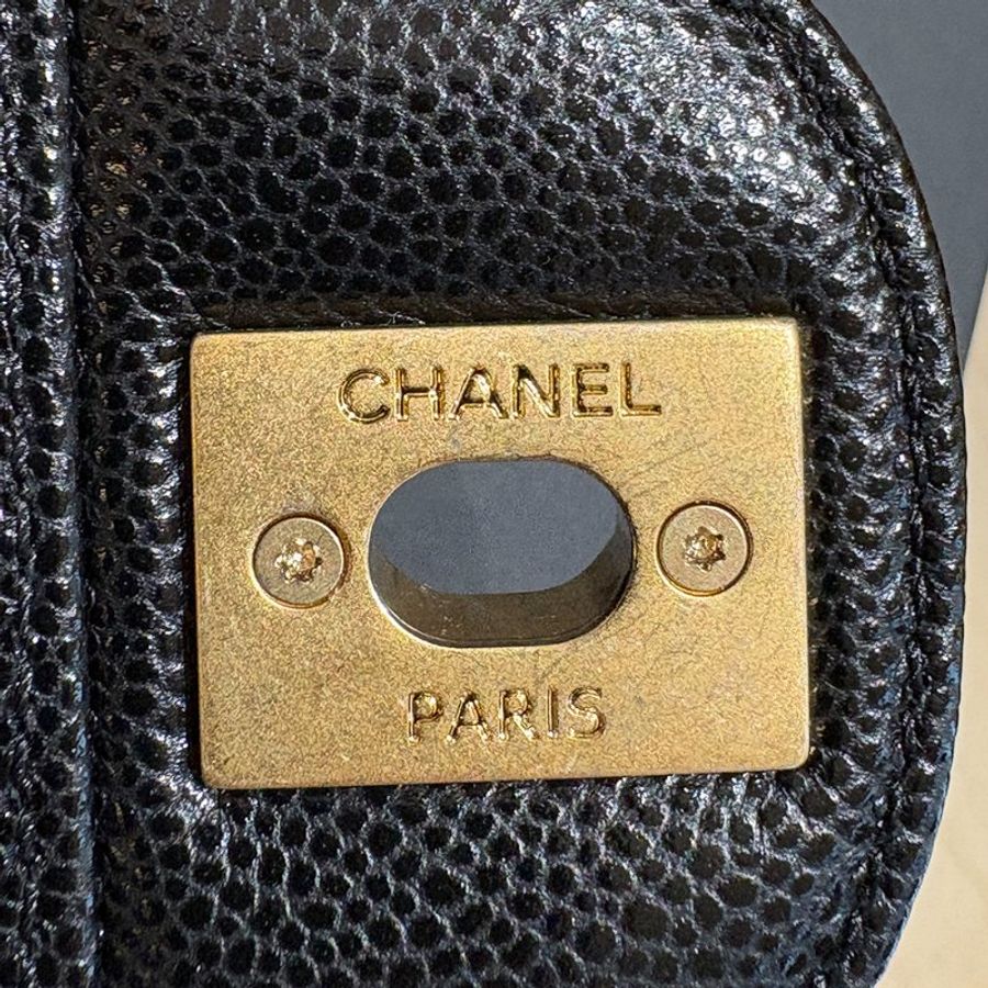 【現貨|快速出貨】CHANEL 25P 黑色魚子醬牛皮雙鏈口蓋包 22cm|經典金鍊|Caviar皮 全新-14
