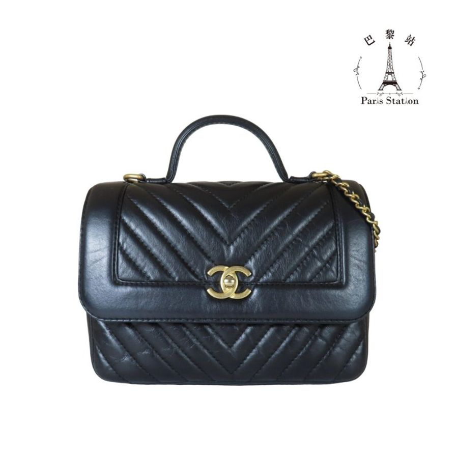 【巴黎站二手名牌專賣店】*現貨*CHANEL 香奈兒 真品*黑色山形紋羊皮金色雙C提把金鏈肩背包-0