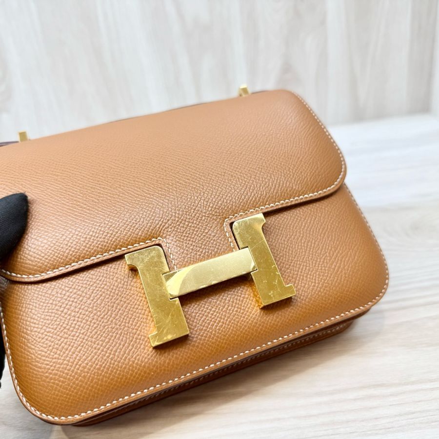 Hermes金棕Epsom皮Constance Mini 18CM-19