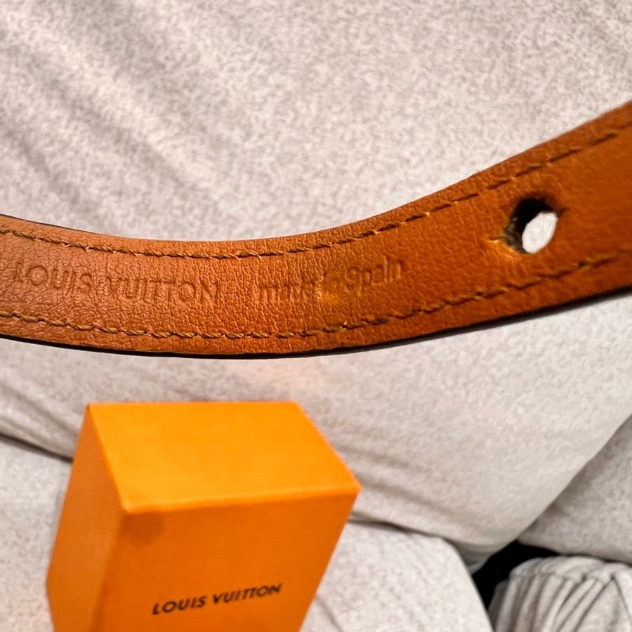 Louis Vuitton V 字花紋圖案手環-7