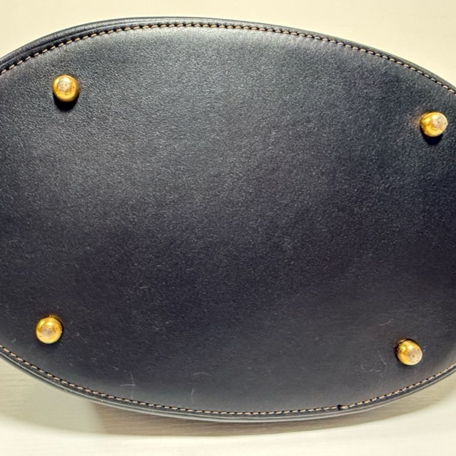 日本中古品LOEWE黑金 全皮雲朵水桶肩背斜挎包-8