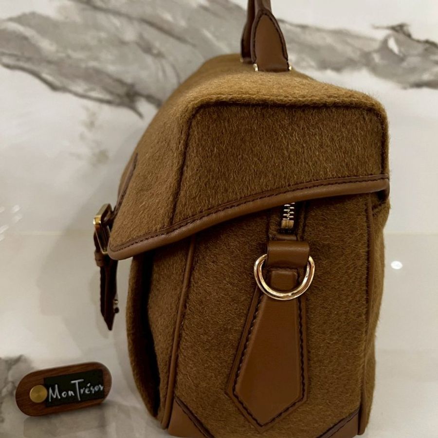 全新MAX MARA CAMMELLO駱駝棕色毛包 郵差包 側背包 斜背包-8