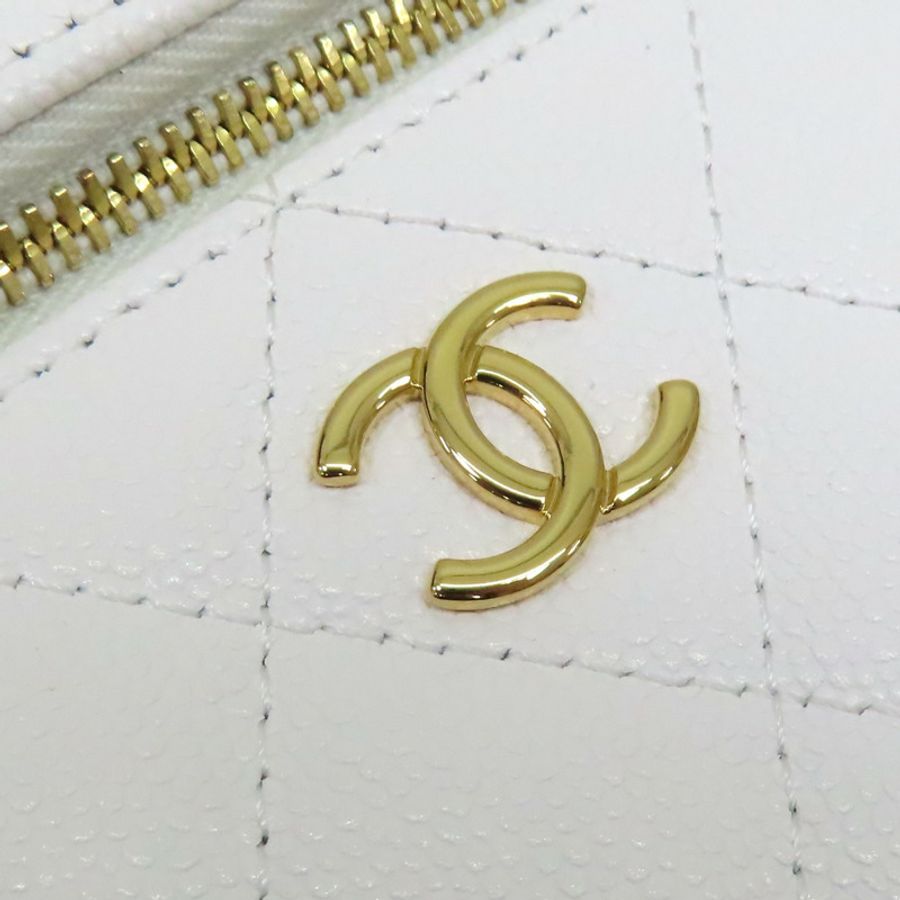 白色菱形格紋荔枝皮革鏈帶Top Handle Vanity Case 化妝箱肩背【CHANEL 香奈兒】 AP4688-11
