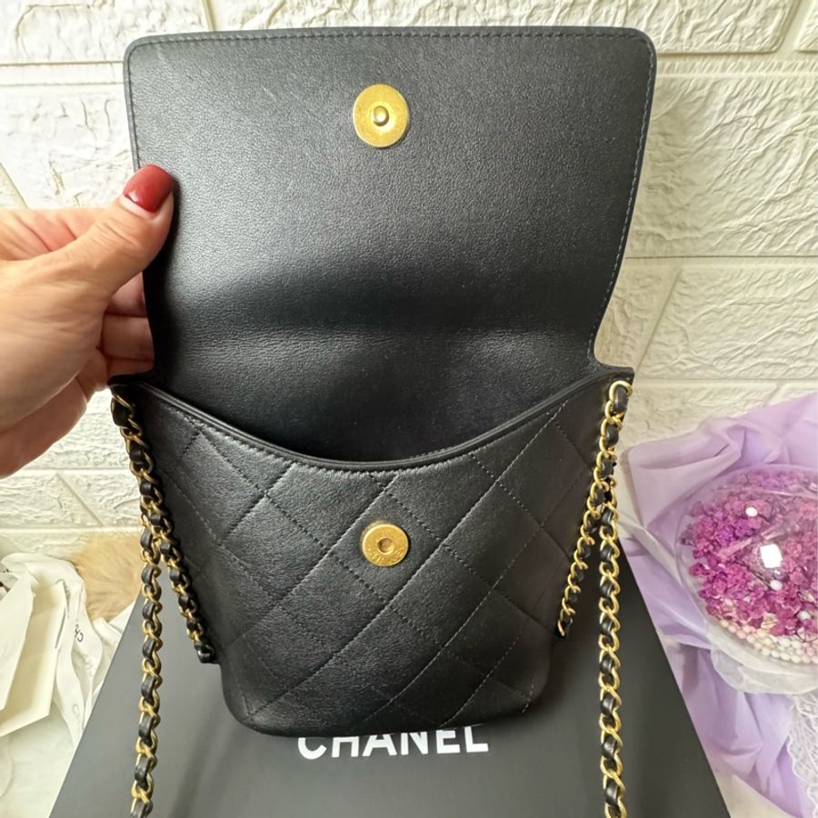 CHANEL 牛黑金 HOBO-16