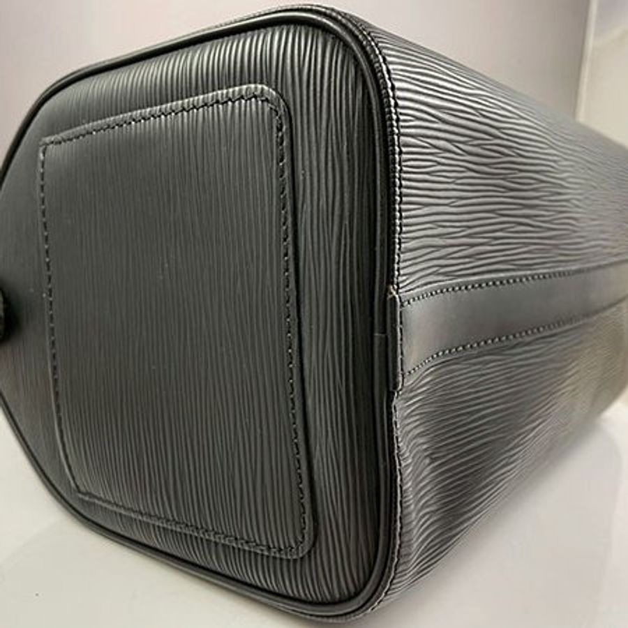＊奢華大道國際精品＊【L3281】LV黑色EPI牛皮 SPEEDY 25CM 手提包 M59232-5