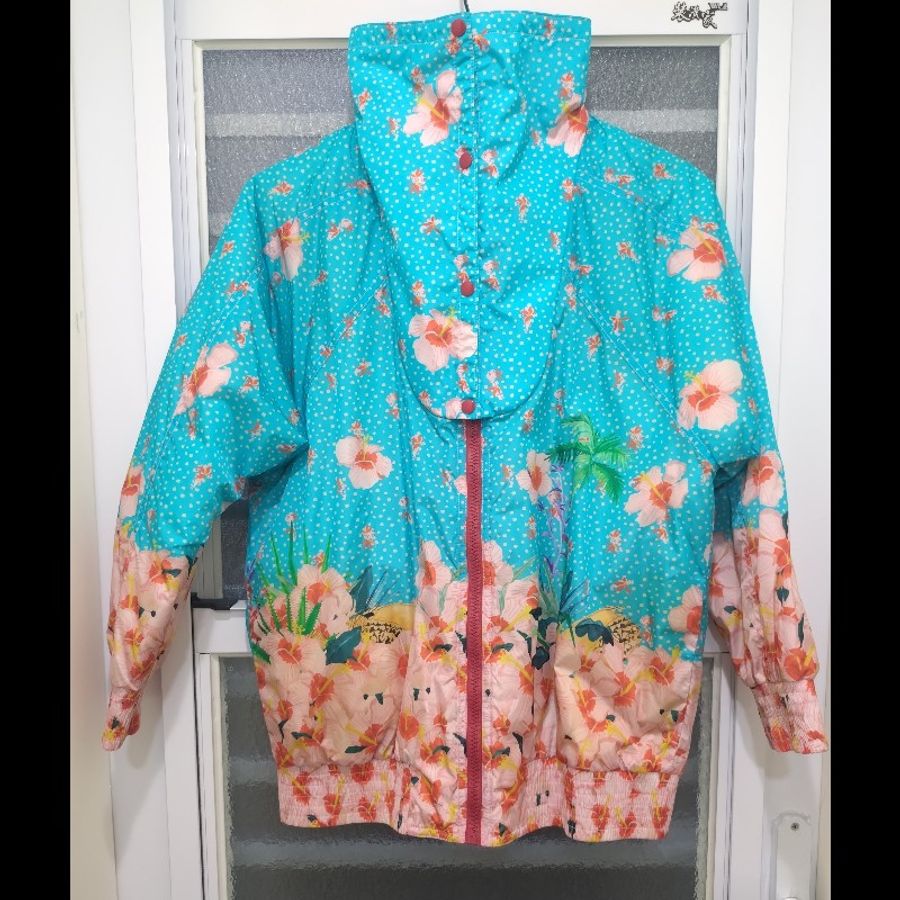 Gucci 亮藍色粉色扶桑花外套-1