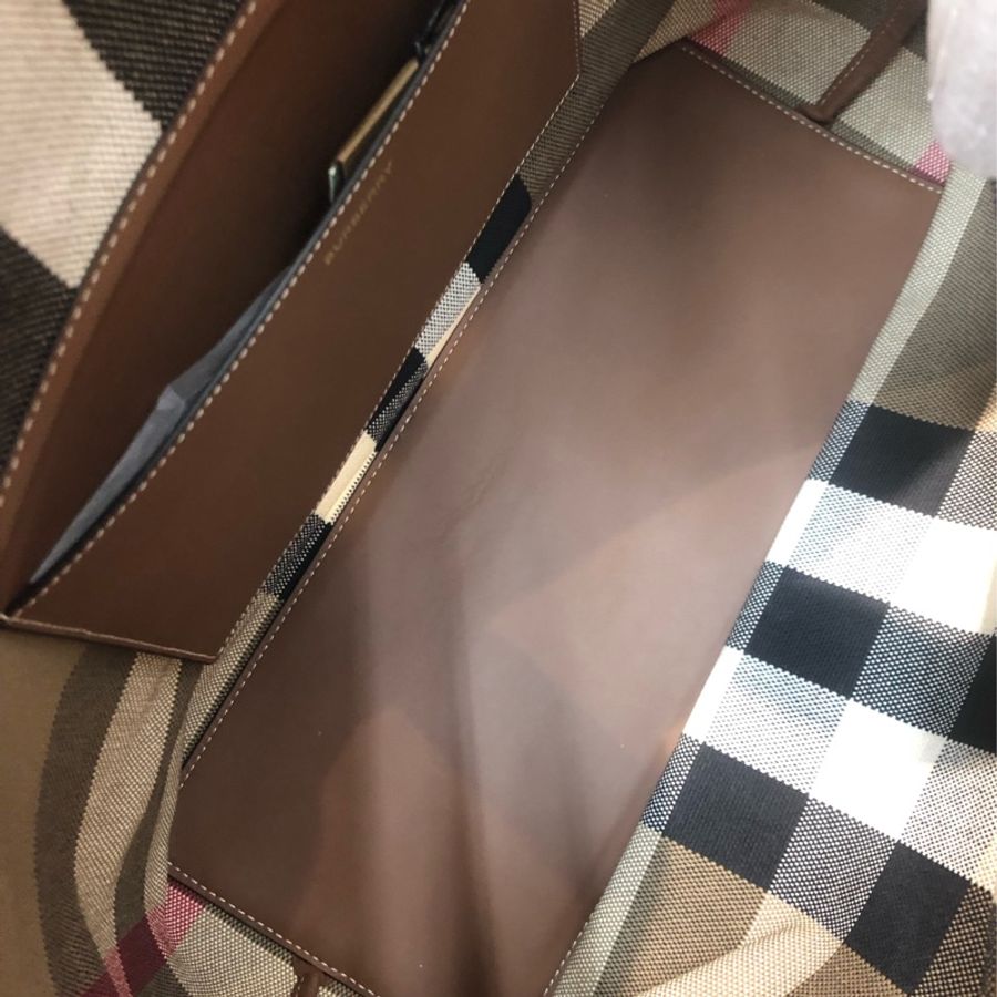 Burberry啡白麻布大Tote XC007-12