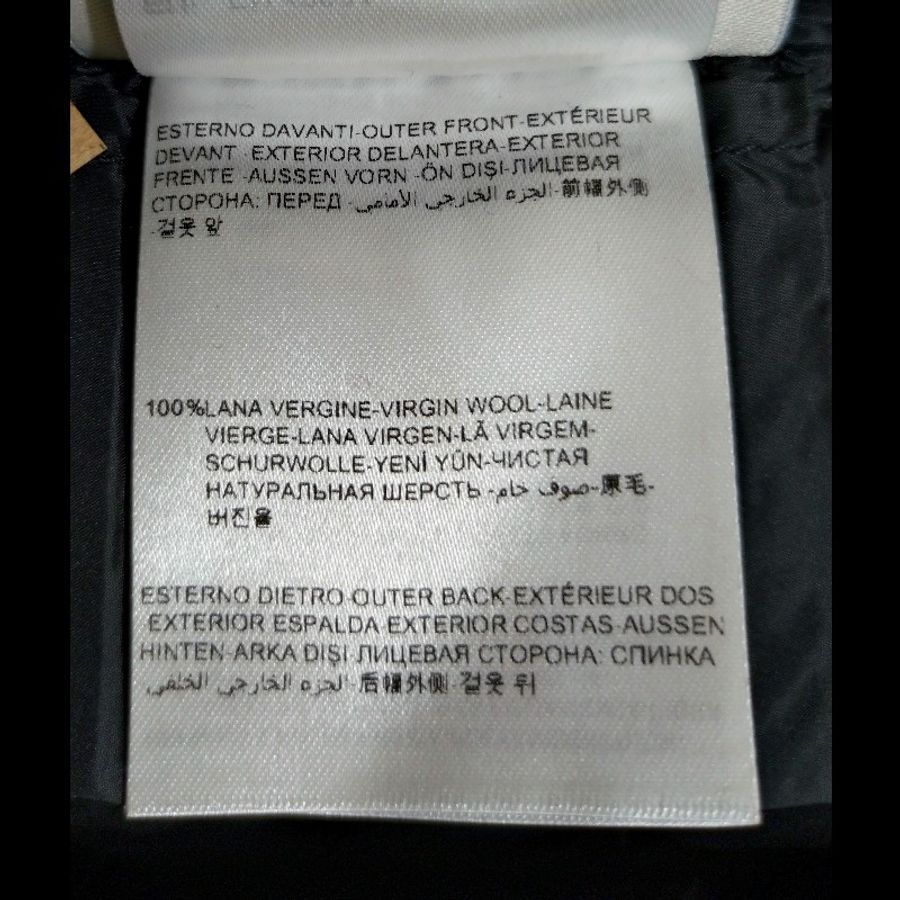 Moncler 黑色羽絨橫格拚羊毛料外套-26