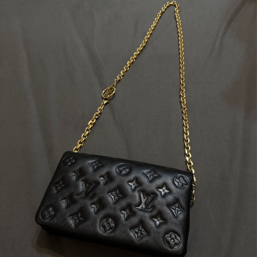 LV Pochette Coussin M82116-2
