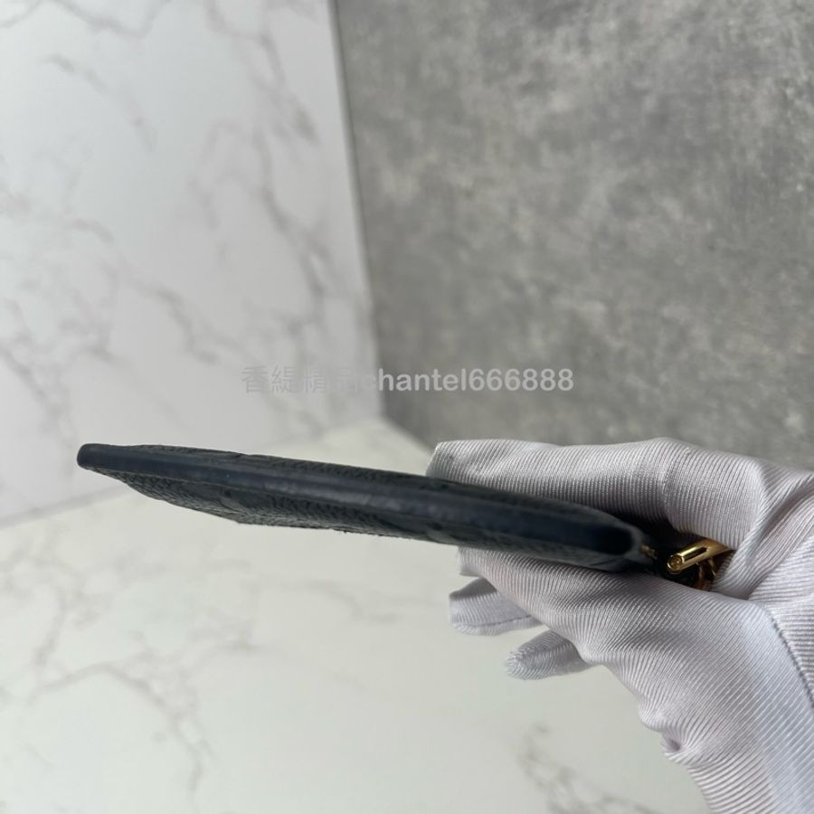💗香緹國際精品💗 640 LV 黑壓紋卡夾-3