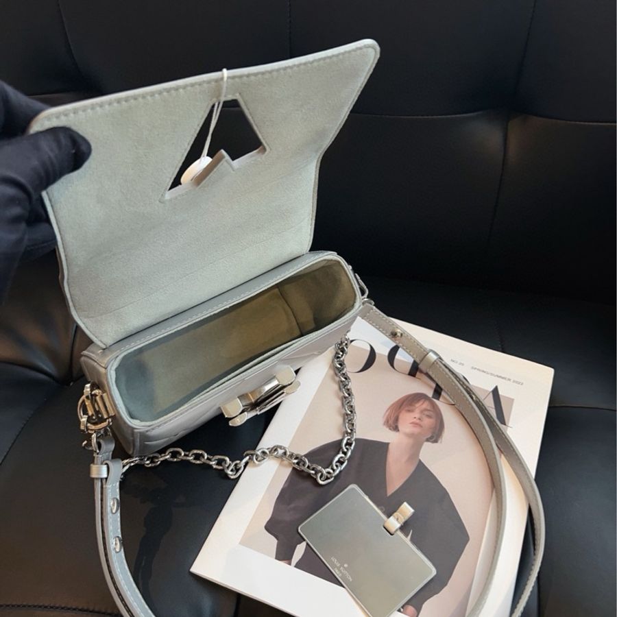 Lv twist small-9