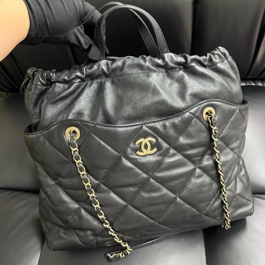 ✨Chanel 黑金羊皮 中號托特 手提肩背都好看🖤-3