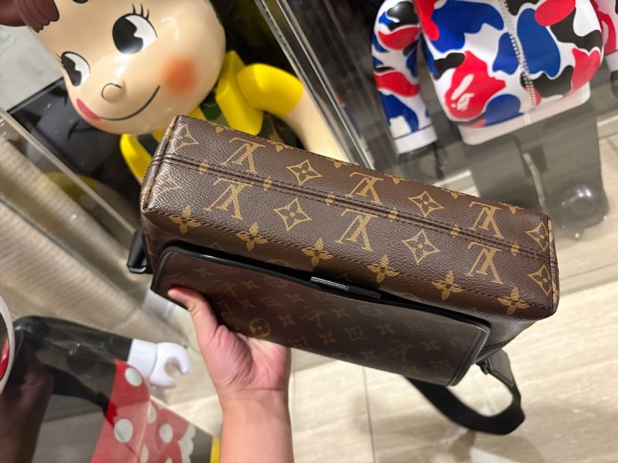 Louis Vuitton LV男生郵差包-8