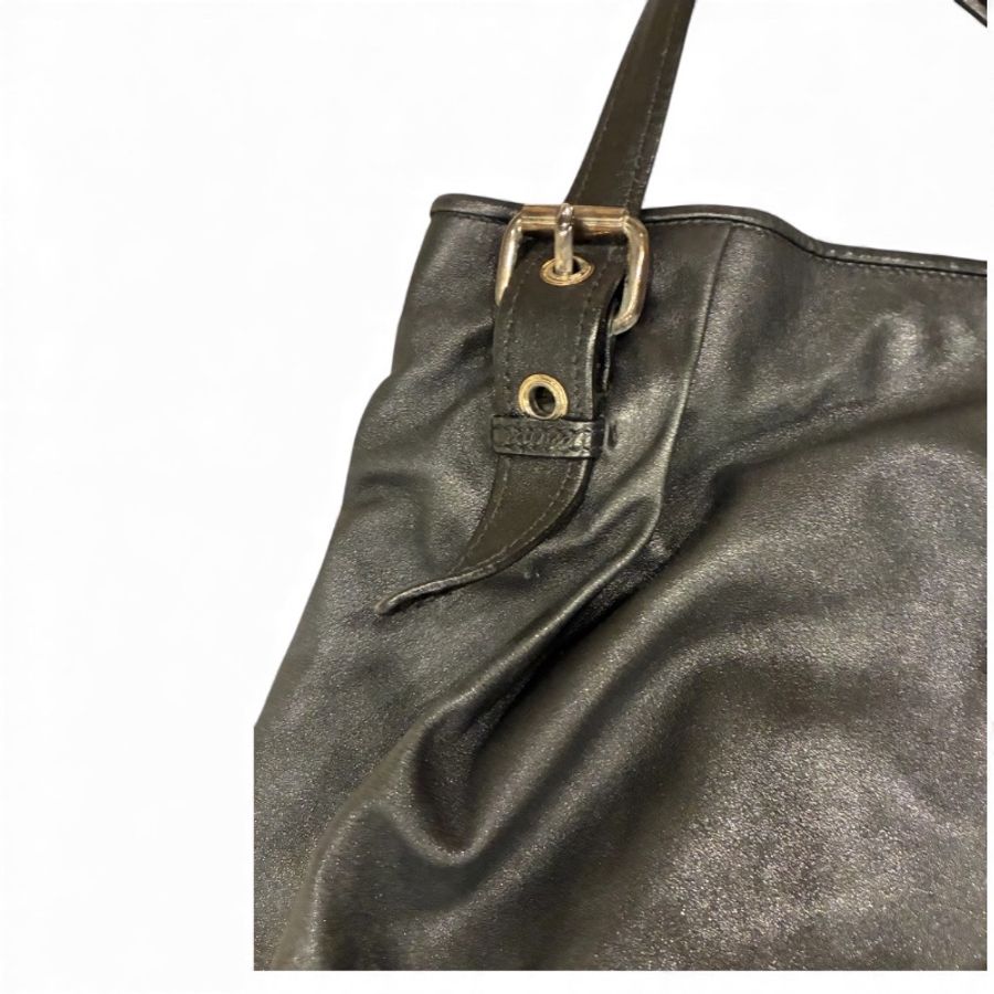 Miu Miu 經典皺褶Coffer包 | 義大利製 |LUX METAL|(黑色皮質/附長背帶/鎖匙/保卡/發票/美品-22