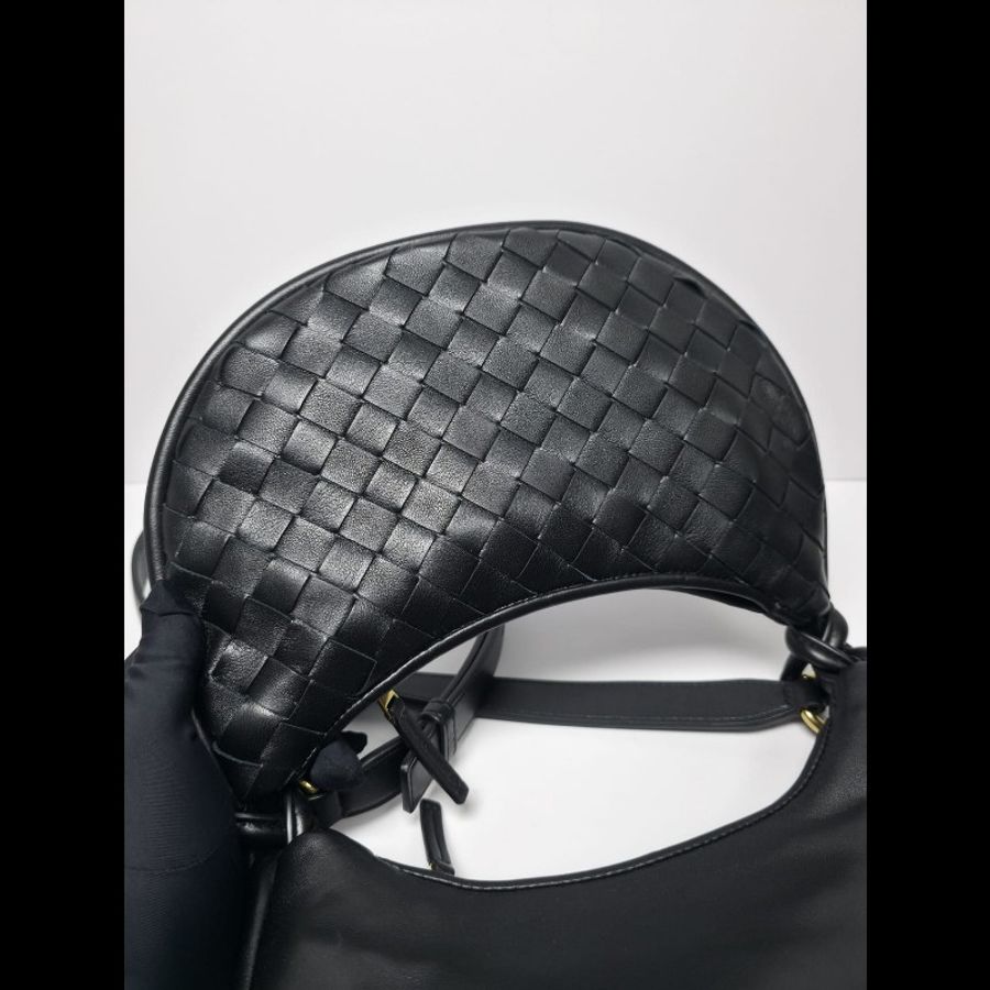 BV黑色Gemelli Crossbody Bag
(未使用品)-10