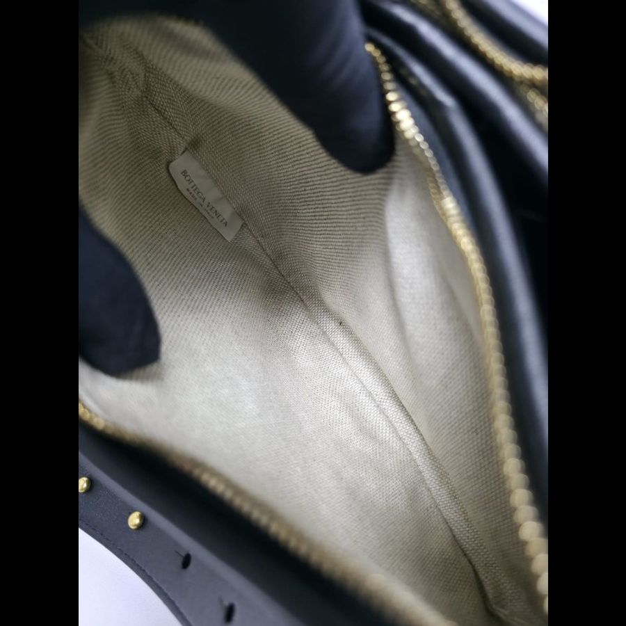 BV黑色Gemelli Crossbody Bag
(未使用品)-19