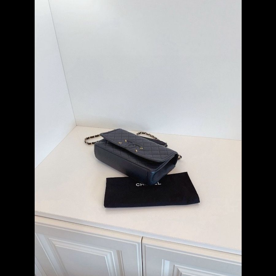 Chanel CC Filigree Flag CF medium-4