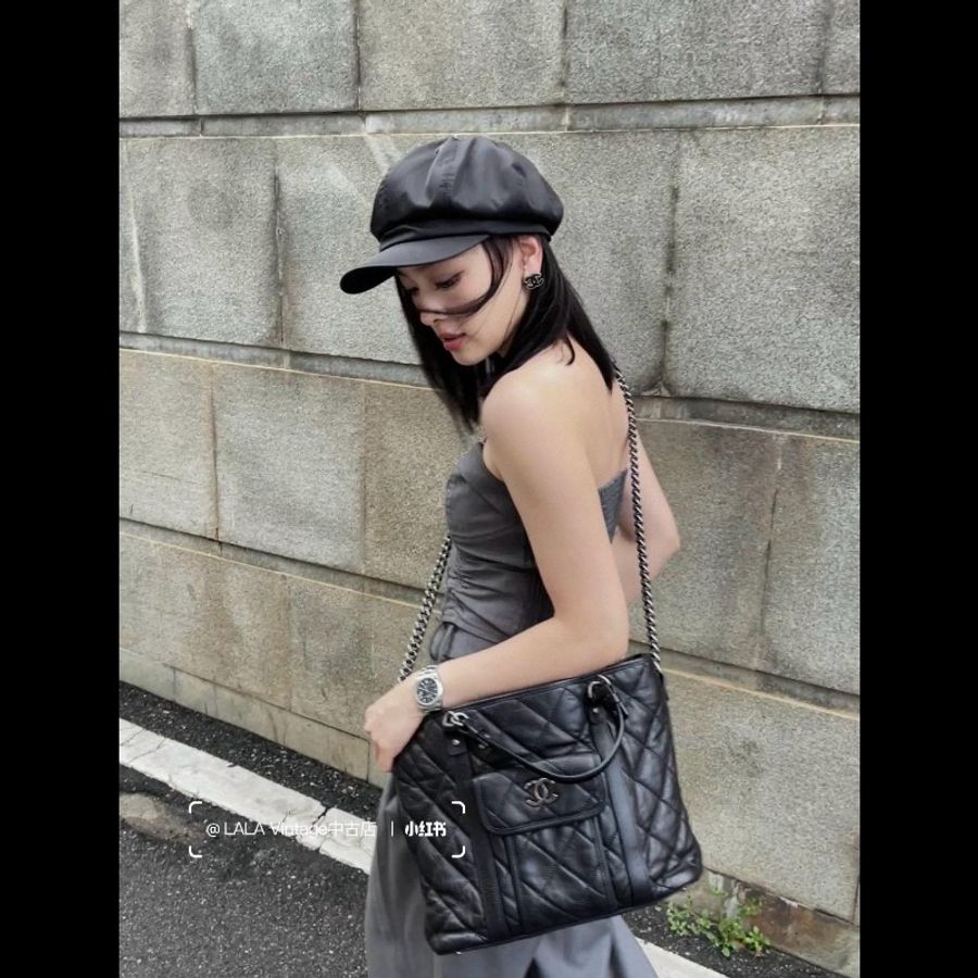 Chanel 2way tote-10