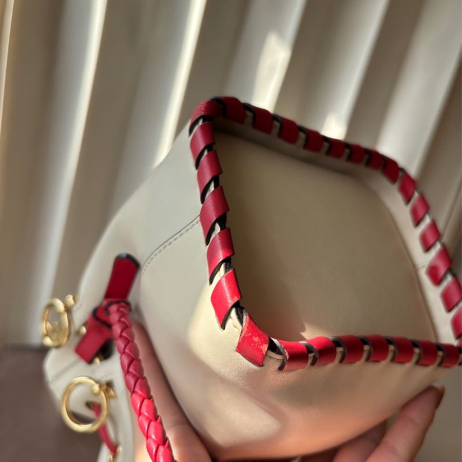 fendi 超紅的水桶包-8