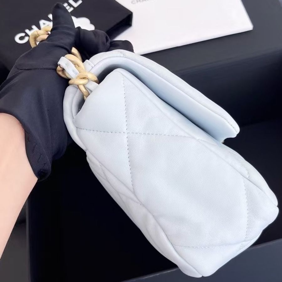 【全新閒置品】Chanel 19bag 香奈兒baby嬰兒藍聖杯藍小號最新芯片款-5