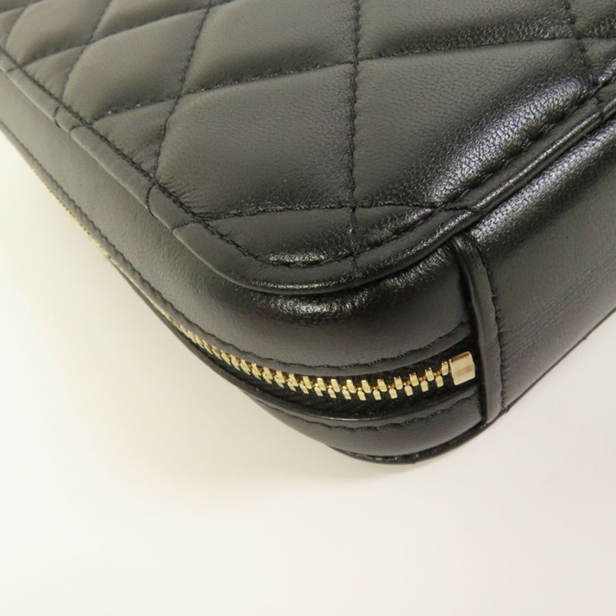 CHANEL 羊皮皮革Chain Shoulder金扣鏈帶肩背袋-13